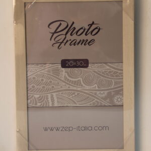 Marco Photo Frame de Madera Fresno Suomi 20x30